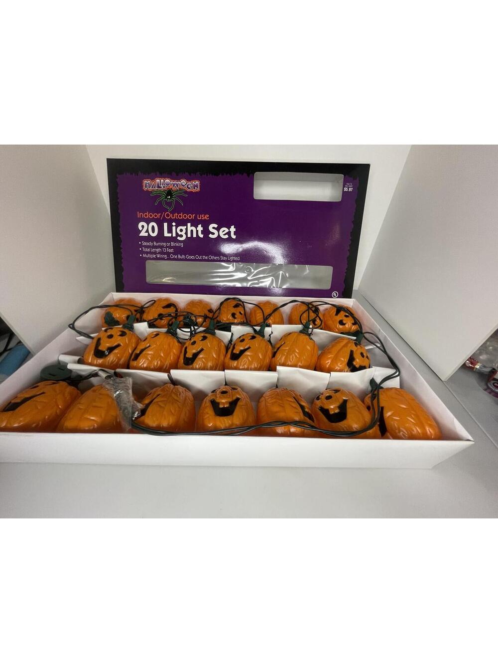 Vintage Halloween Jack-O-Lantern 20 Light Set Indoor/Outdoor Blow Mold Lights
